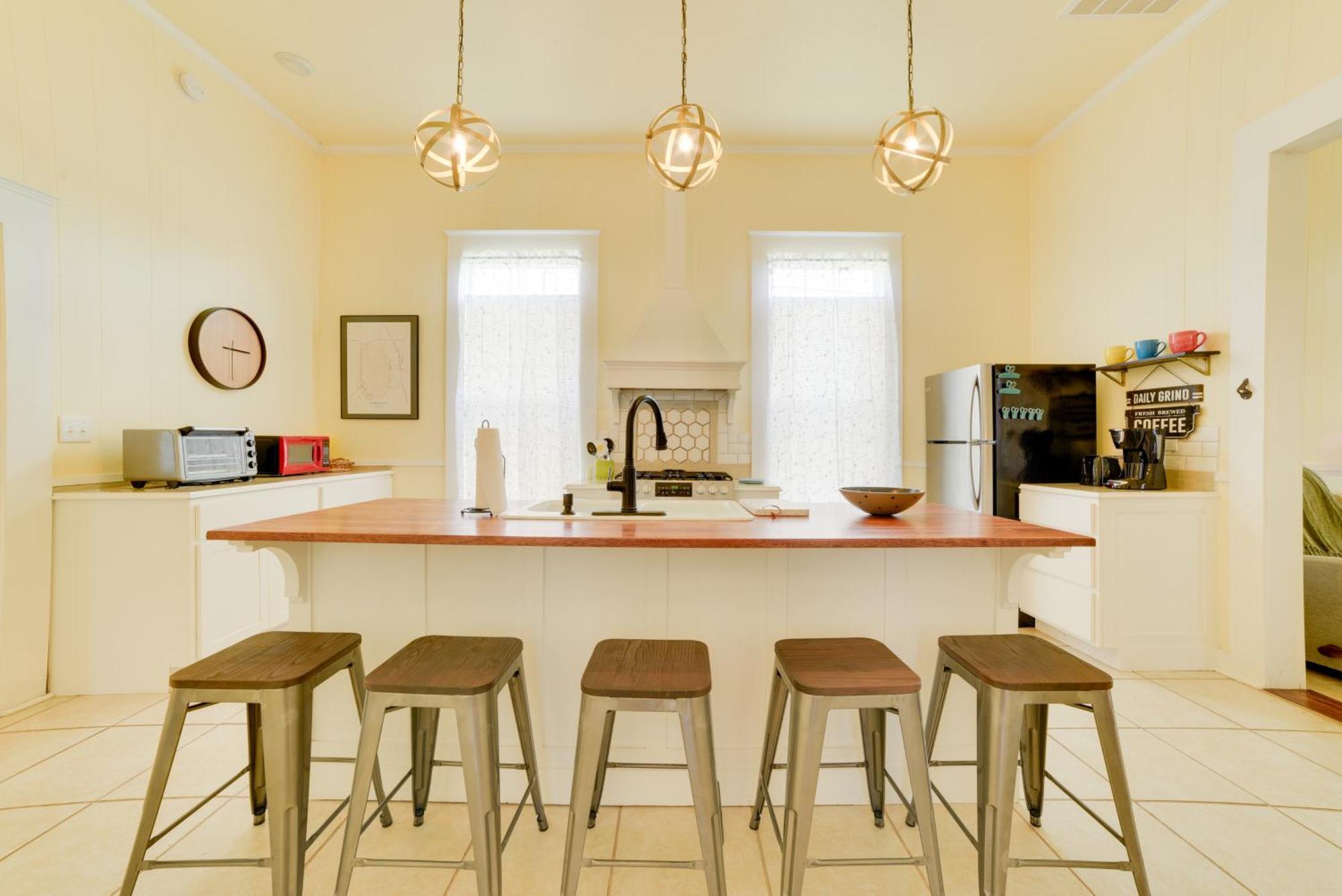 Cozy Thomasville Cottage - Walk To Downtown! ภายนอก รูปภาพ